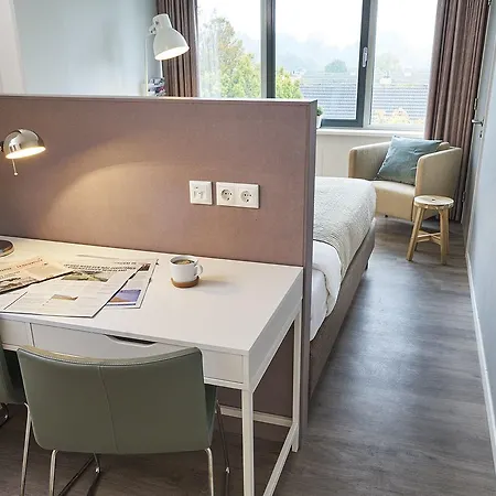 Amrâth Schiphol Aparthotel 4*