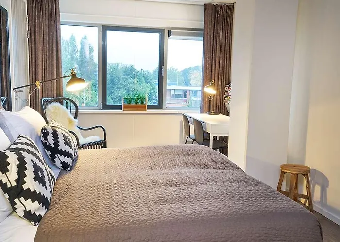 Amrath Schiphol Aparthotel 4*