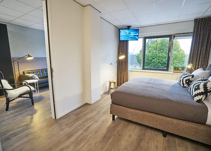 Amrath Schiphol Aparthotel 4*