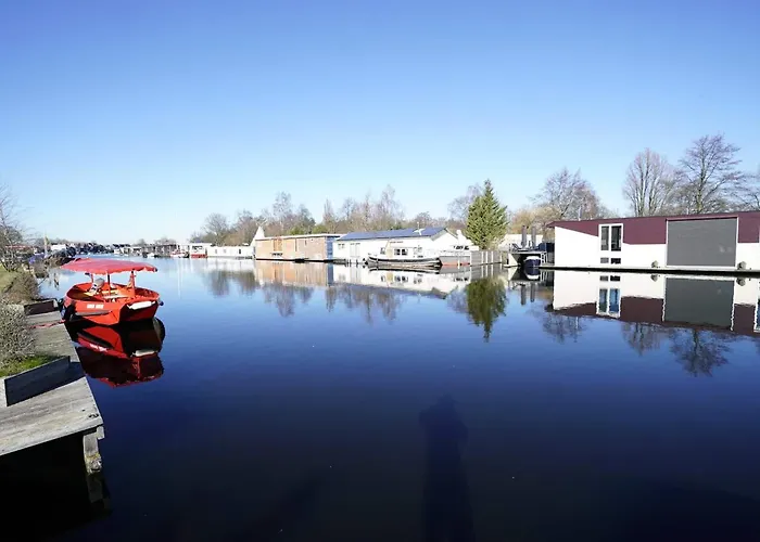 Aparthotel Amrath Schiphol 4*