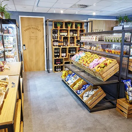Amrath Schiphol Apartahotel 4*
