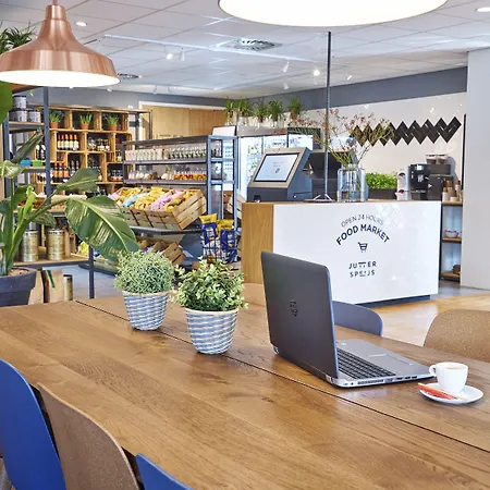 Amrath Schiphol 4*