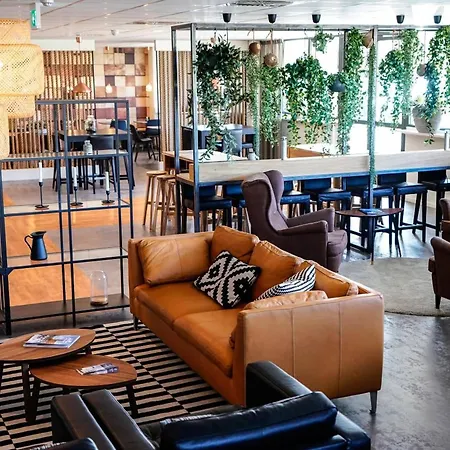 Amrath Schiphol Apartahotel 4*