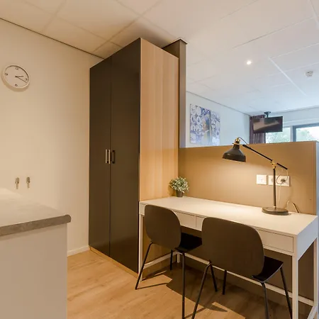 Amrath Schiphol Apartahotel 4*